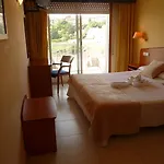 Hotel Atalaya Ii
